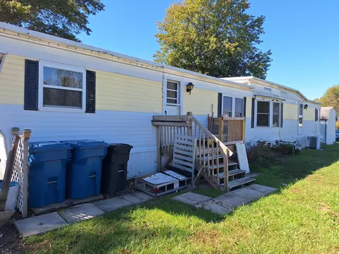 210 Cedar St #156B, Pataskala, OH 43062