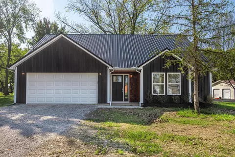 343 E Williams St, Cardington, OH 43315