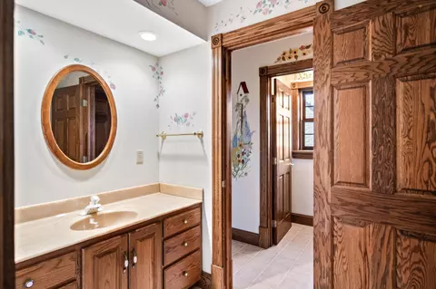 Bath - 2645 Berringer Rd, Waldo, OH 43356 photo 5 of 15