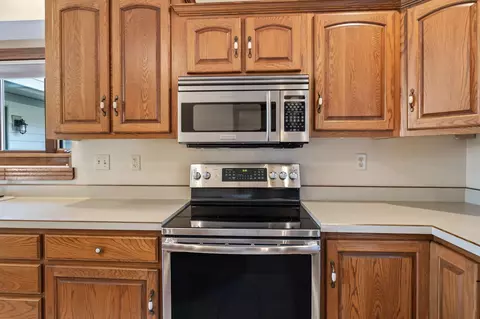 Kitchen - 2645 Berringer Rd, Waldo, OH 43356 photo 5 of 7