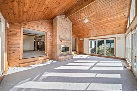Living - 2645 Berringer Rd, Waldo, OH 43356 photo 7 of 9