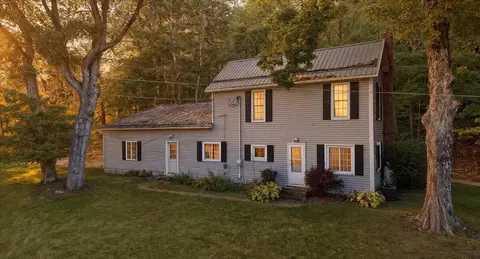 24057 Coshocton Rd, Howard, OH 43028