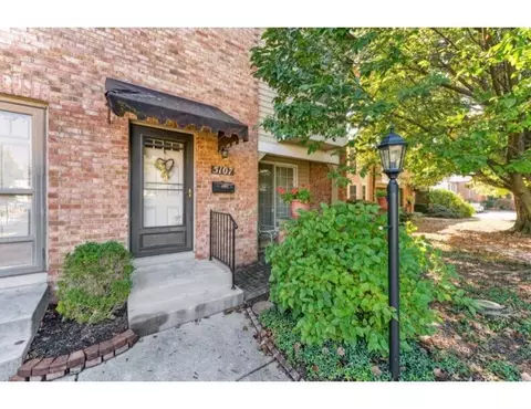 5107 Sansom Ct, Columbus, OH 43220