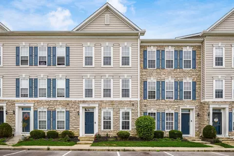 326 Silver Maple Dr, Blacklick, OH 43004
