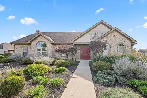 5933 Landings Pond Pl #21, Grove City, OH 43123