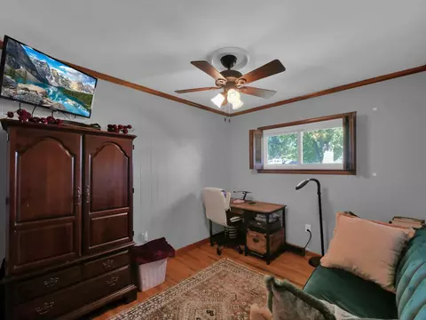 Bedroom - 331 Tarlton Rd, Circleville, OH 43113 photo 1 of 7