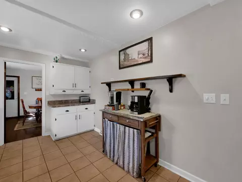 Kitchen - 331 Tarlton Rd, Circleville, OH 43113 photo 4 of 4