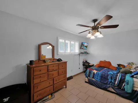 Bedroom - 331 Tarlton Rd, Circleville, OH 43113 photo 5 of 7