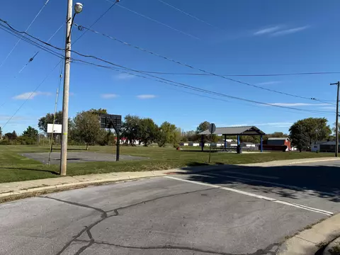 Exterior - 690 Meadow St, Marion, OH 43302 photo 6 of 8