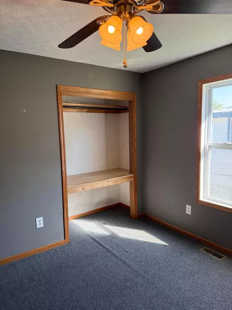 Bedroom - 690 Meadow St, Marion, OH 43302 photo 5 of 5