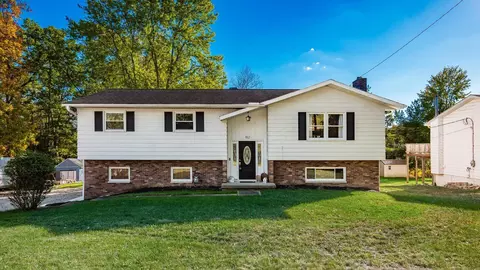 162 E Newman St, Zanesville, OH 43701