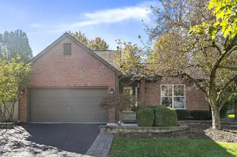 6385 Pinefield Dr, Hilliard, OH 43026