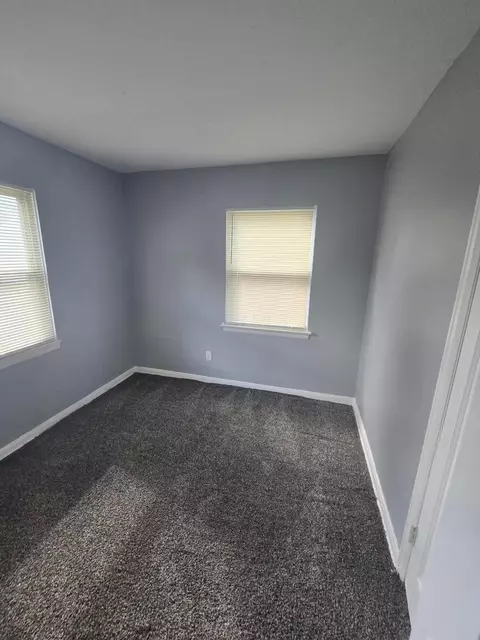 1285 E North Broadway St, Columbus, OH 43224