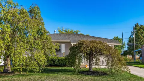Exterior - 5218 Fullerton Dr, Columbus, OH 43232 photo 3 of 8