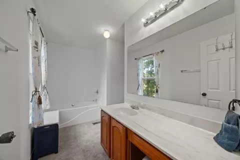 582 Adrian Dr, Delaware, OH 43015 photo 26