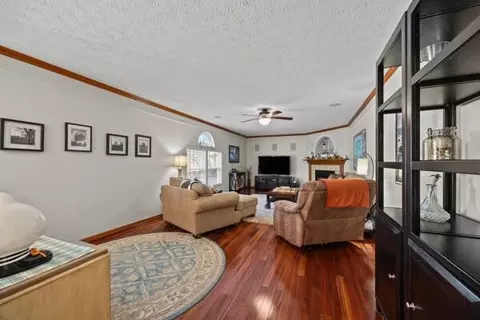 582 Adrian Dr, Delaware, OH 43015 photo 20