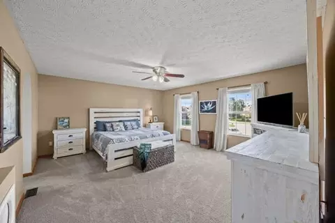 582 Adrian Dr, Delaware, OH 43015 photo 22