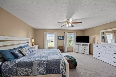582 Adrian Dr, Delaware, OH 43015 photo 23