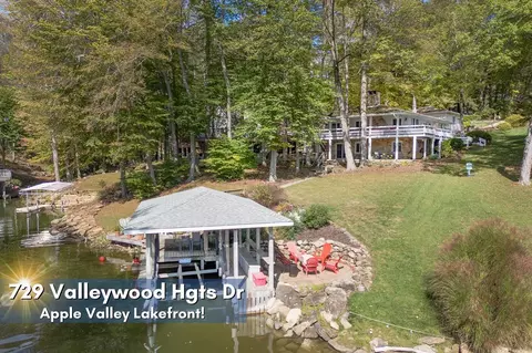 729 Valleywood Heights Dr, Howard, OH 43028