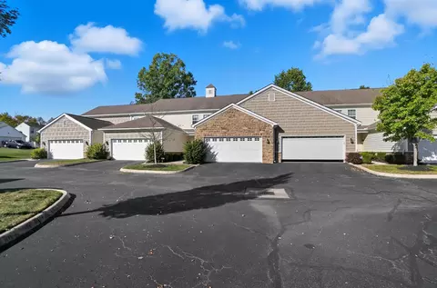 5637 Niagara Reserve Dr, Westerville, OH 43081