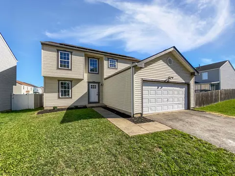 4296 Oakwind Dr, Columbus, OH 43207