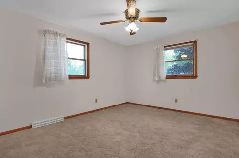 Bedroom - 400 James Ave, Mansfield, OH 44907 photo 3 of 6