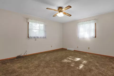 Bedroom - 400 James Ave, Mansfield, OH 44907 photo 5 of 6