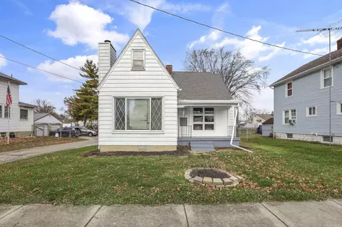 814 W Main St, Hebron, OH 43025