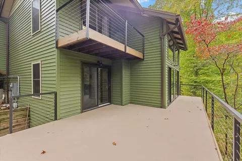917 Kato Ct, Sugar Grove, OH 43155