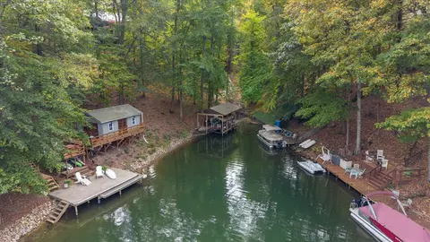 917 Kato Ct, Sugar Grove, OH 43155