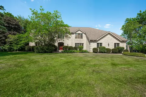 1232 Lochcarren Ct, Columbus, OH 43235