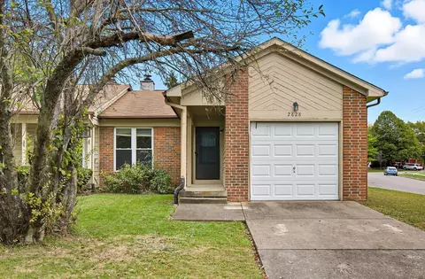2826-2828 Continental Dr, Reynoldsburg, OH 43068