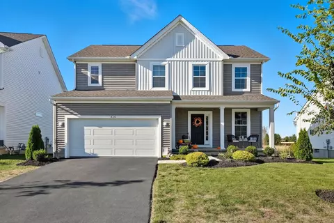 426 Bethpage Blvd, Commercial Point, OH 43116