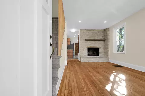 Entry Way - 389 E Mithoff St, Columbus, OH 43206 photo 1 of 1