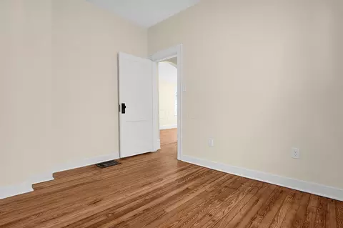 Bedroom - 389 E Mithoff St, Columbus, OH 43206 photo 3 of 5