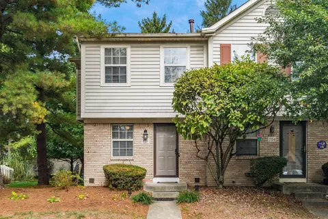 206 Charring Cross Dr S, Westerville, OH 43081