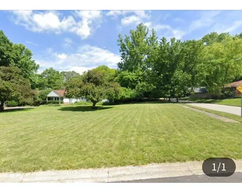 262 W South St, Worthington, OH 43085