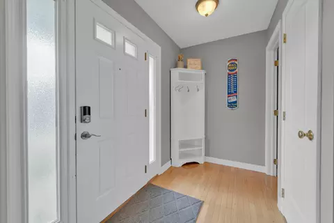 Entry Way - 5710 Boucher Dr, Orient, OH 43146 photo 1 of 3