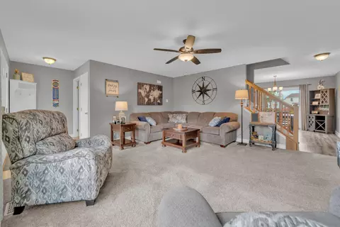 Living - 5710 Boucher Dr, Orient, OH 43146 photo 2 of 2