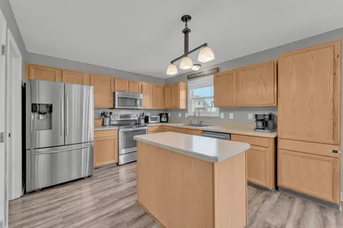 Kitchen - 5710 Boucher Dr, Orient, OH 43146 photo 1 of 4