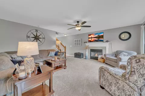 Living - 5710 Boucher Dr, Orient, OH 43146 photo 1 of 2