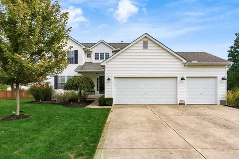 912 Lakeway Ct E, Westerville, OH 43081