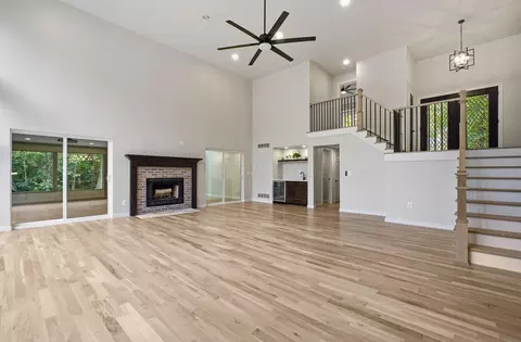 Living - 4640 Donegal Cliffs Dr, Dublin, OH 43017 photo 9 of 15