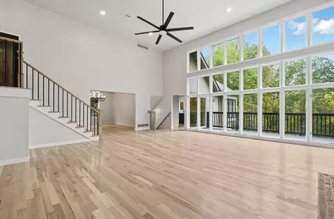 Living - 4640 Donegal Cliffs Dr, Dublin, OH 43017 photo 6 of 15