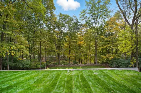 Exterior - 4640 Donegal Cliffs Dr, Dublin, OH 43017 photo 10 of 11