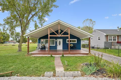 1101 Meadow Ln, Columbus, OH 43207