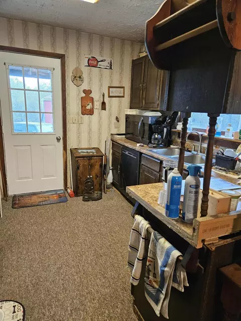 Kitchen - 4181 Van Horn Rd, Bremen, OH 43107 photo 2 of 2
