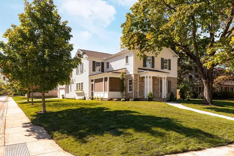 1565 Berkshire Rd, Columbus, OH 43221