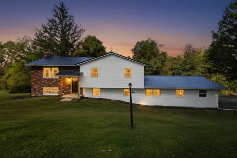 12491 Lesley Rd SE, Heath, OH 43056