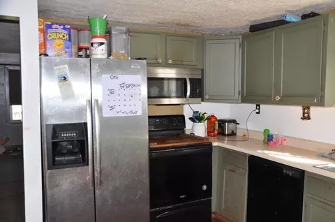 Kitchen - 667 Bronx Corner Rd, Ray, OH 45672 photo 2 of 2